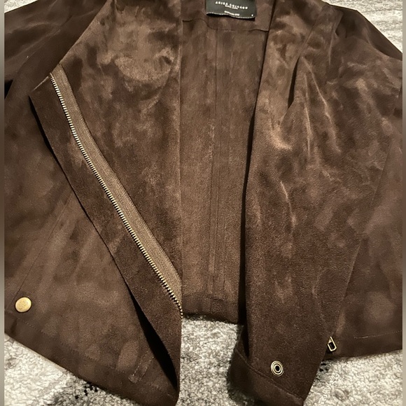 Brown Suede Jacket - Picture 5 of 5